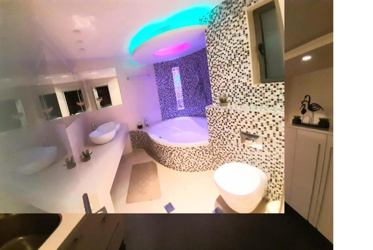 Leto With Heated Pool Villa *